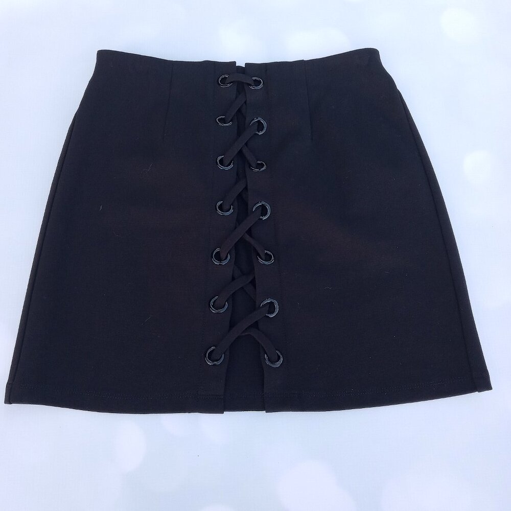 Shinestar Edgy Black Lace Up Grommets Stretch Skirt Size M NWT